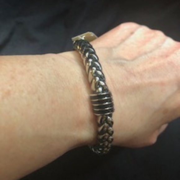 Lia Sophia Shiny Twist Bracelet *NEW* - Picture 4 of 6